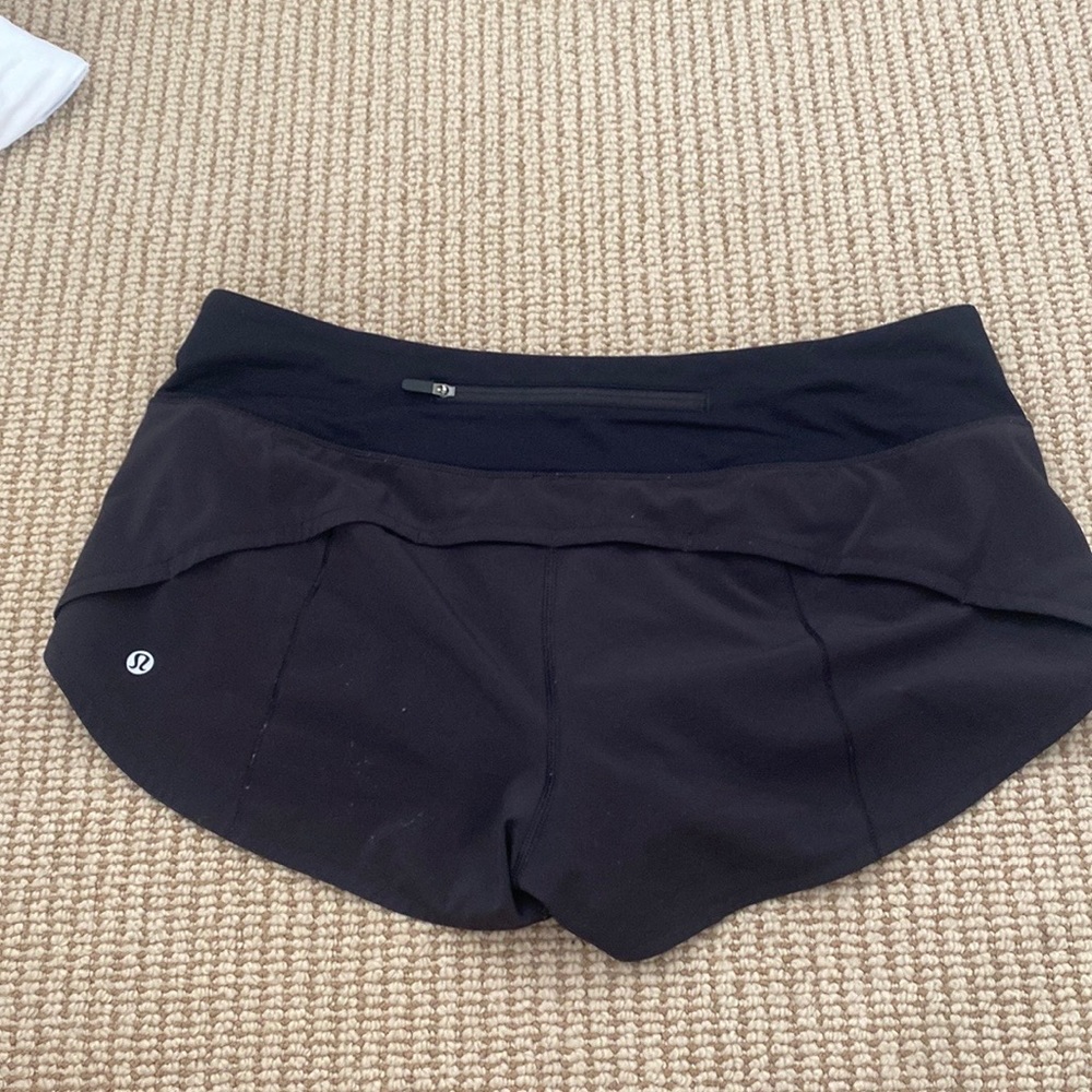 Lululemon Black speed up short 2.5”